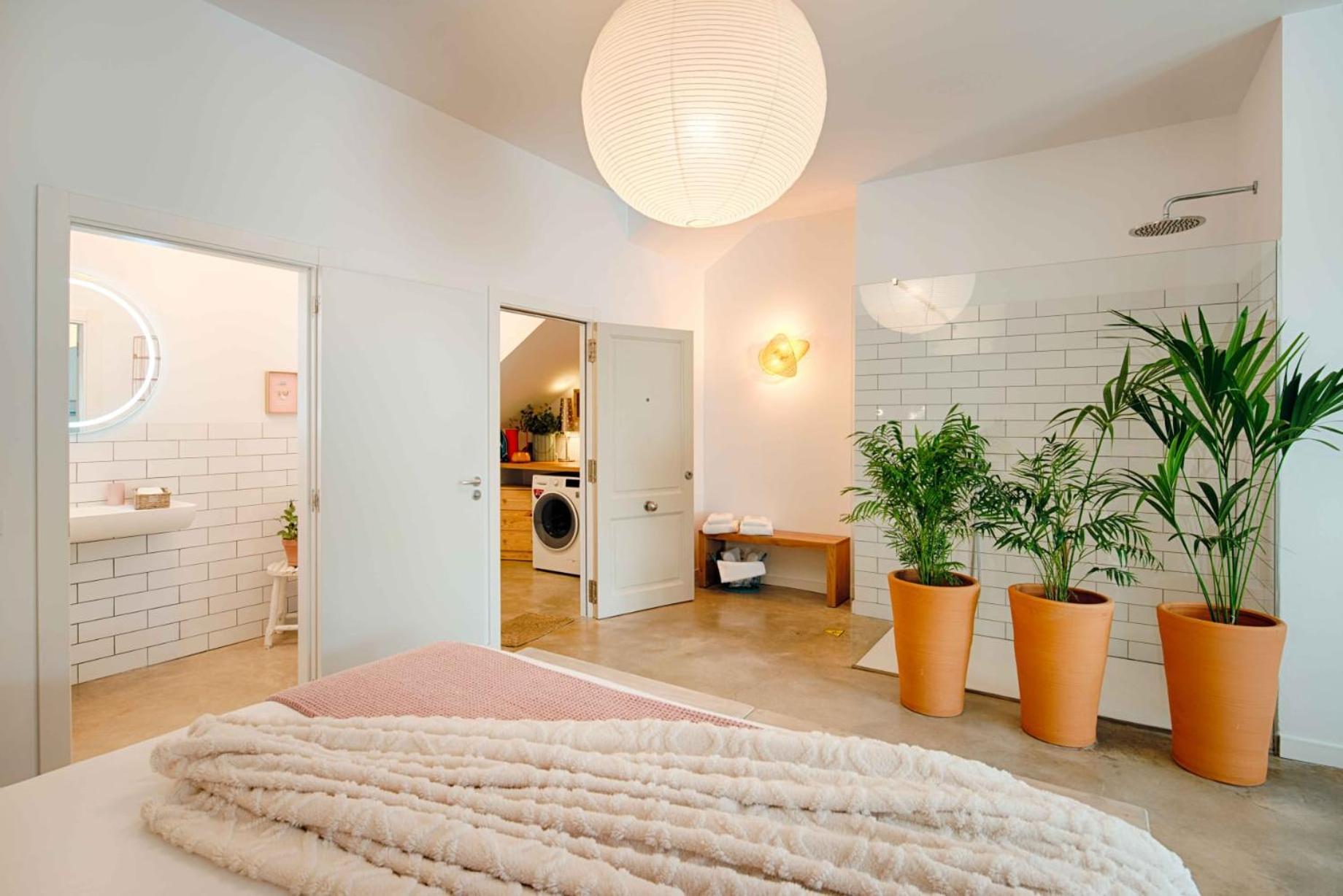 Апартаменты Loft Con Piscina Climatizada De Agua Salada Y Parking En El Centro De Figueres Фигерас Экстерьер фото